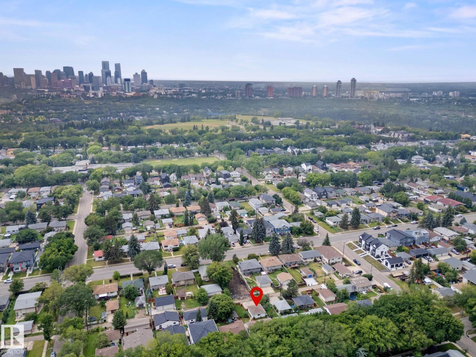 Photo 40 of 10324 78 St Nw, Edmonton AB