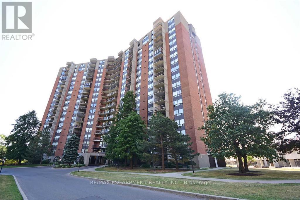 Photo 1 of 120 50 Mississauga Valley Boulevard, Mississauga ON