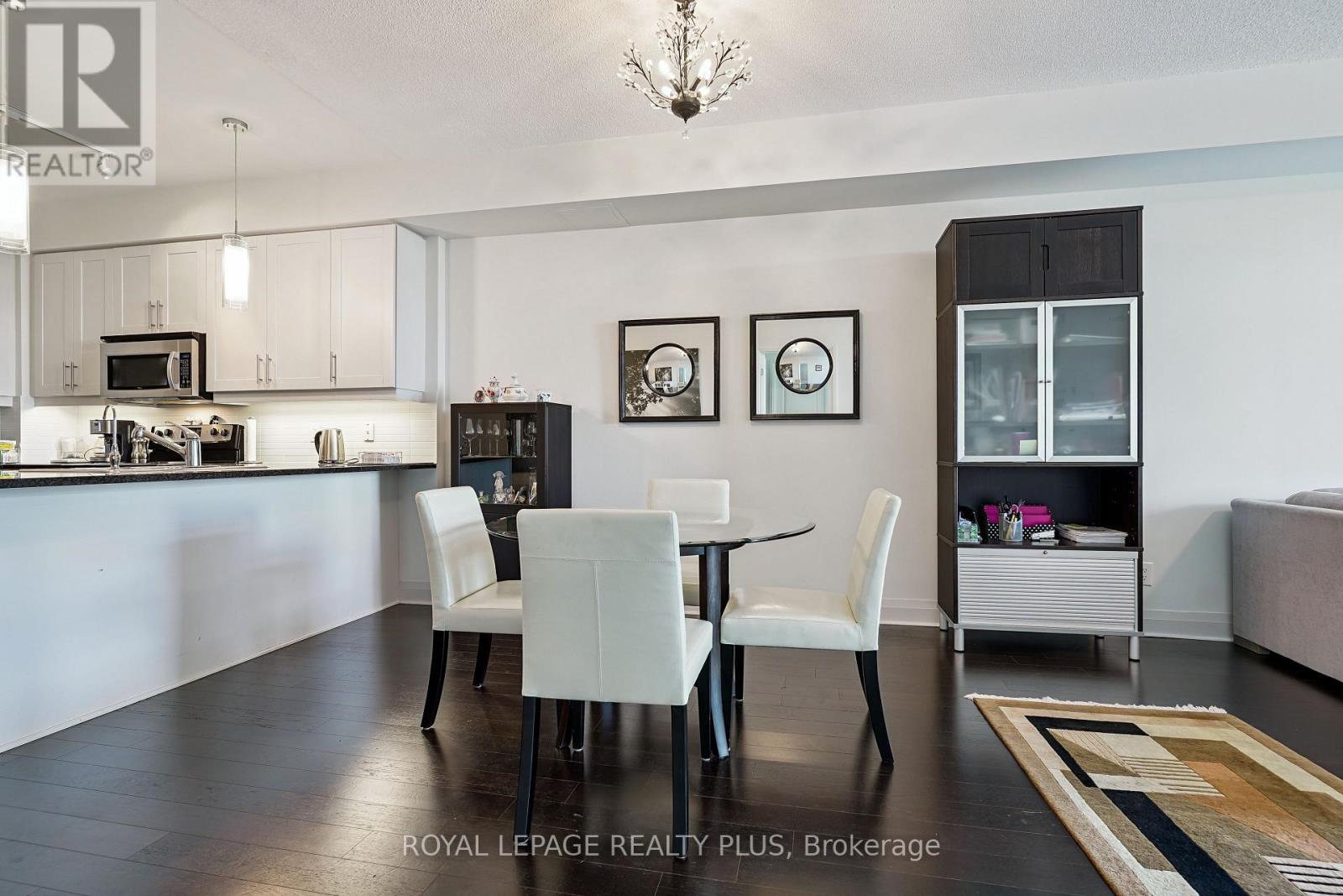 Photo 10 of 403 1 Hurontario Street, Mississauga ON