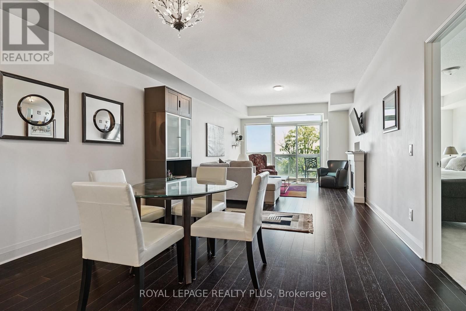 Photo 11 of 403 1 Hurontario Street, Mississauga ON