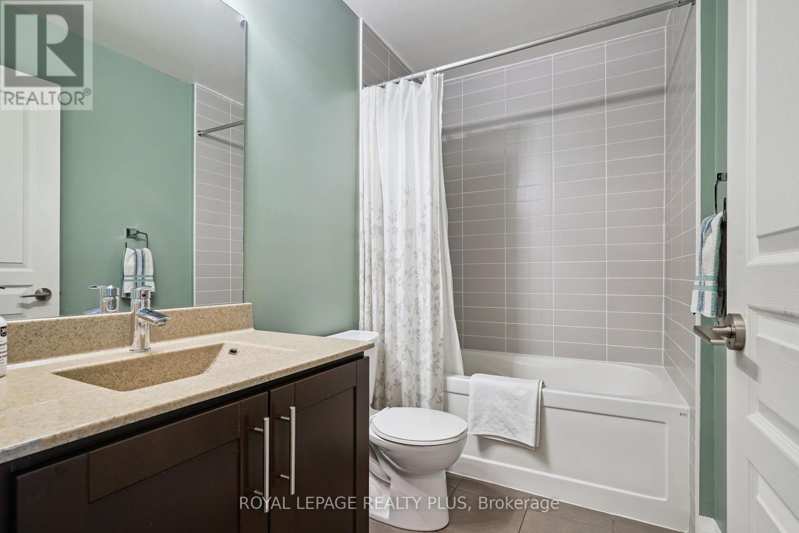 Photo 25 of 403 1 Hurontario Street, Mississauga ON
