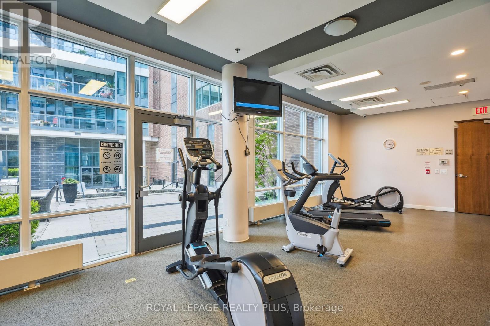 Photo 30 of 403 1 Hurontario Street, Mississauga ON