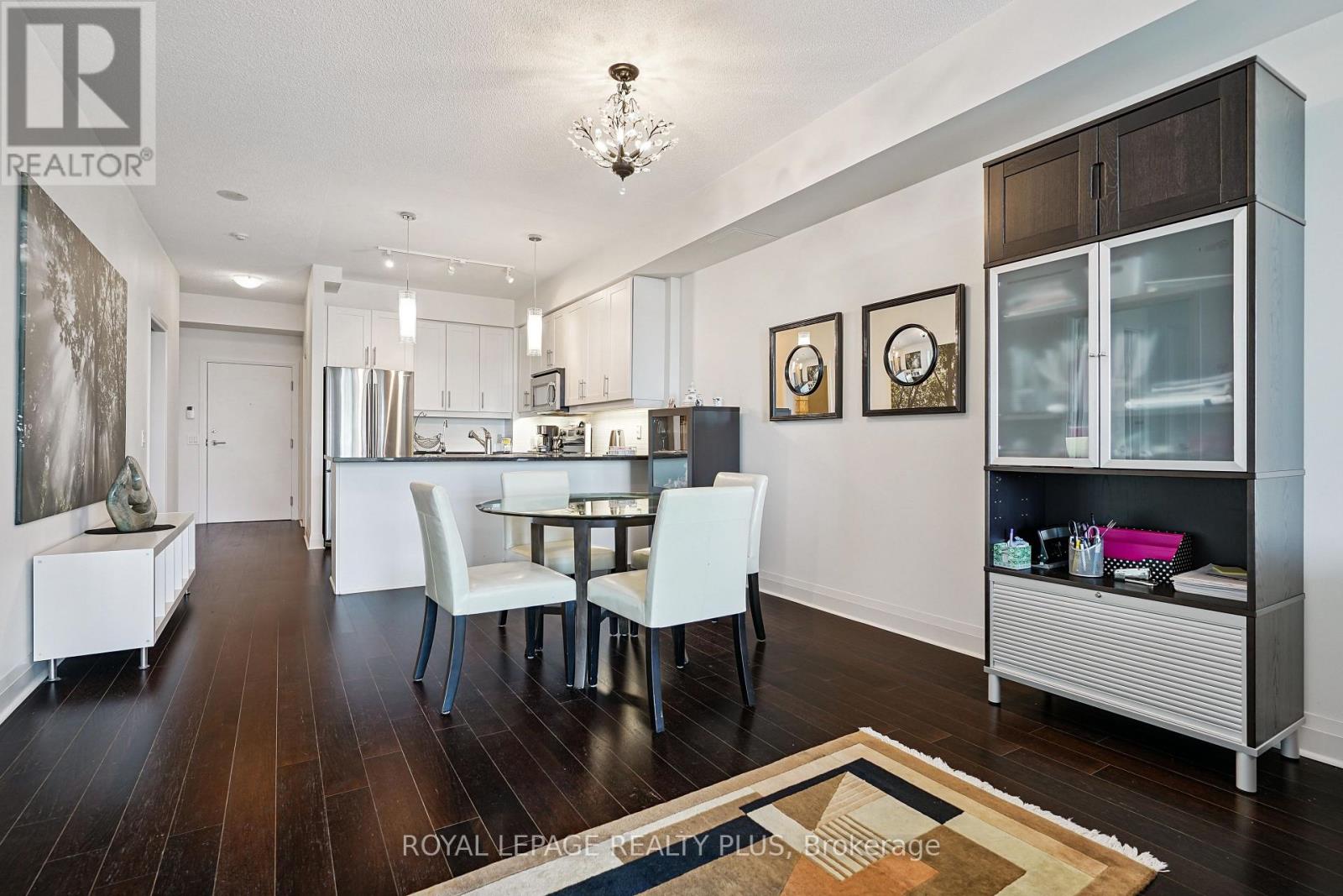 Photo 9 of 403 1 Hurontario Street, Mississauga ON