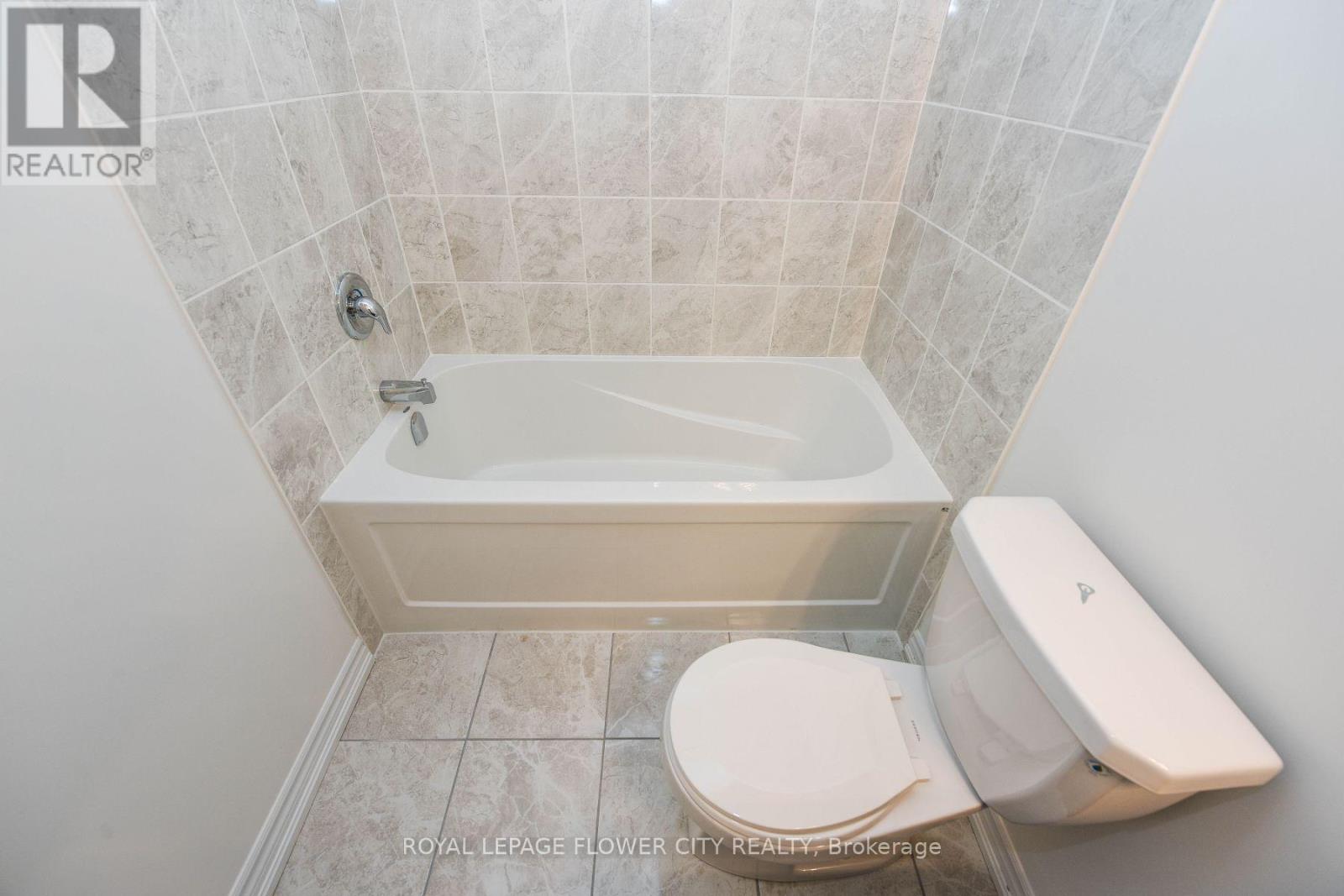 Photo 37 of 5 68 First Street, Orangeville ON