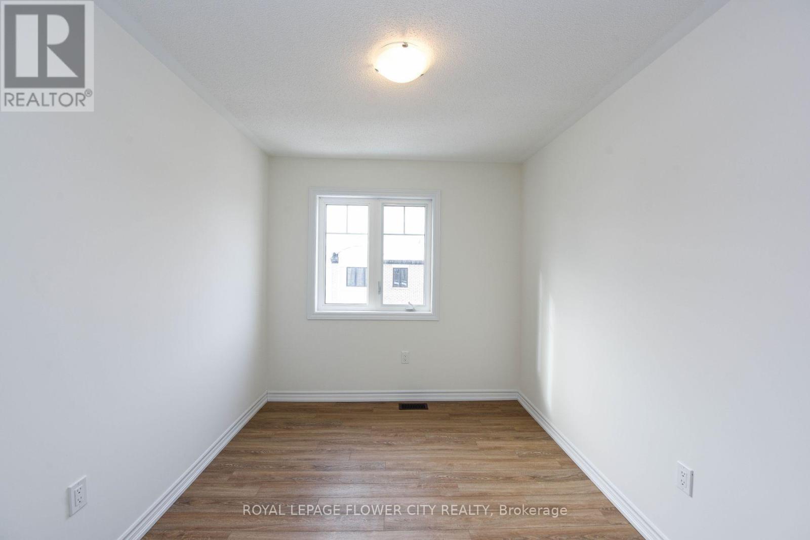 Photo 39 of 5 68 First Street, Orangeville ON