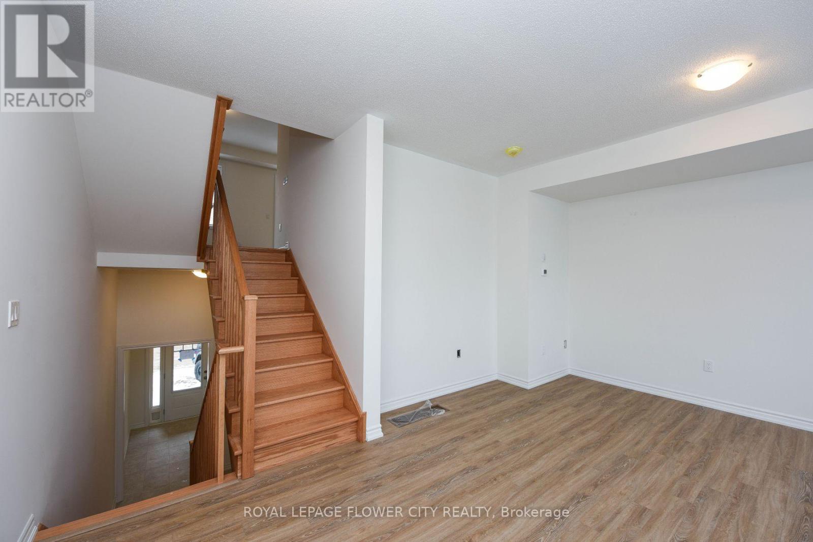 Photo 4 of 5 68 First Street, Orangeville ON