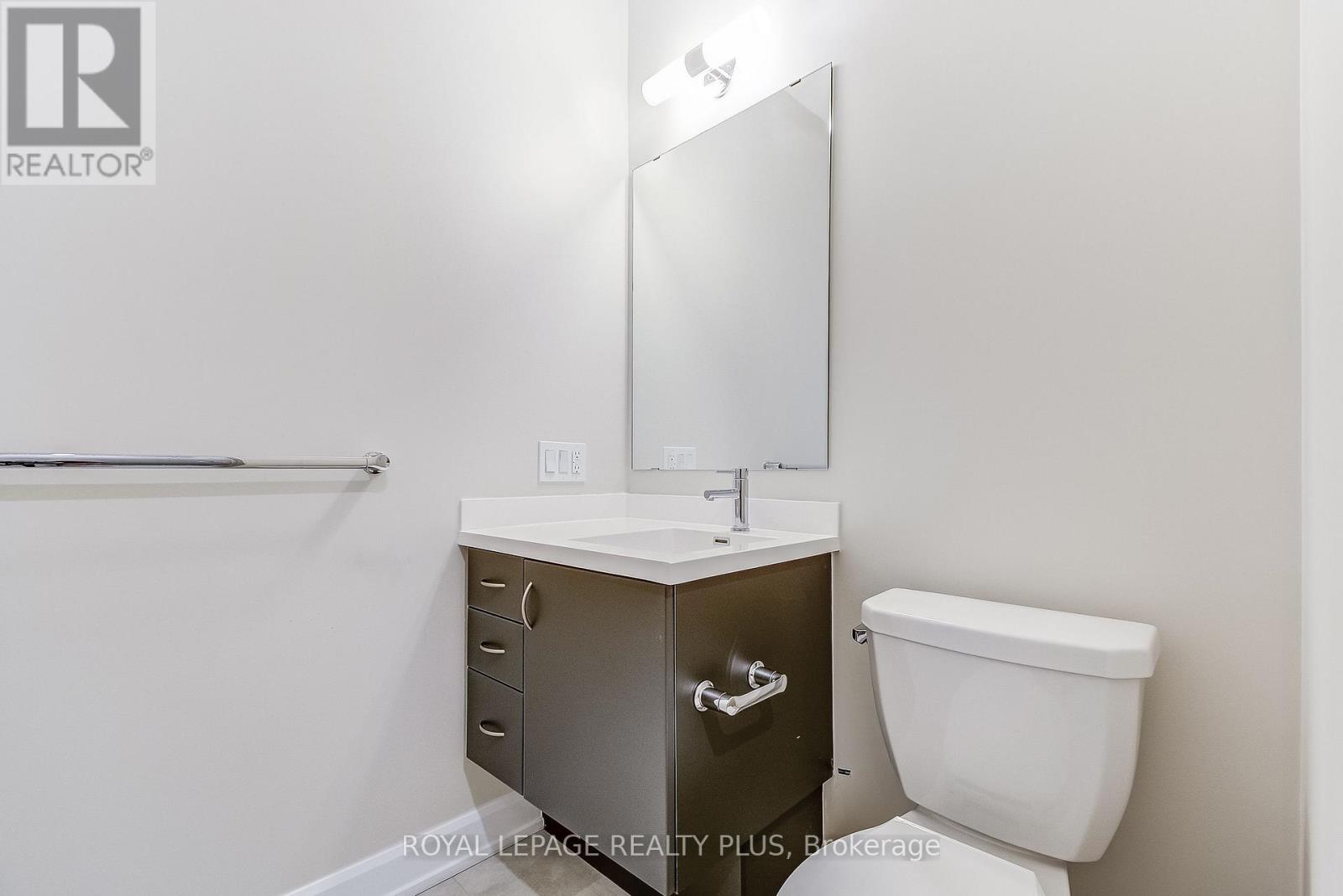 Photo 18 of 2202 3220 William Coltson Avenue, Oakville ON