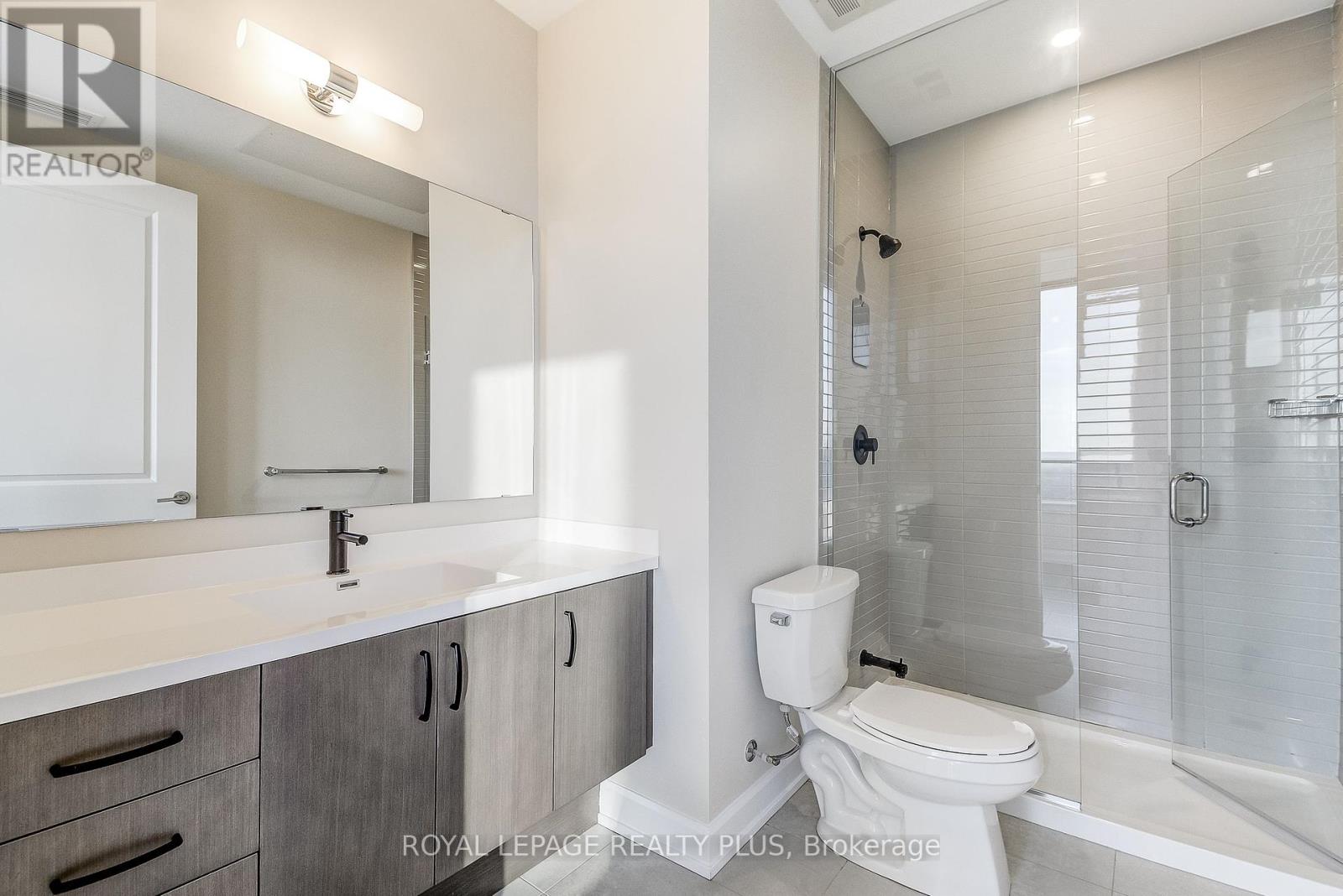 Photo 24 of 2202 3220 William Coltson Avenue, Oakville ON
