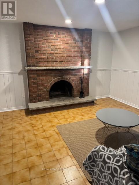 Photo 10 of 14 Bramhall Court, Brampton ON