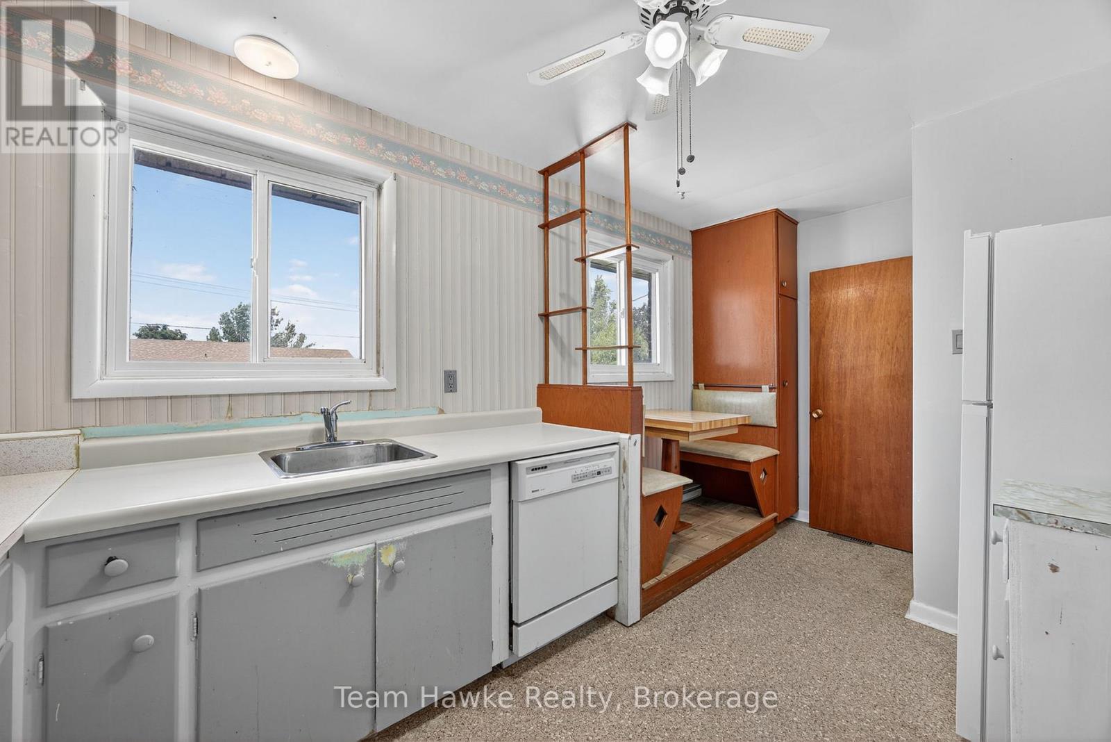 Photo 15 of 303 Scott Street, Midland ON