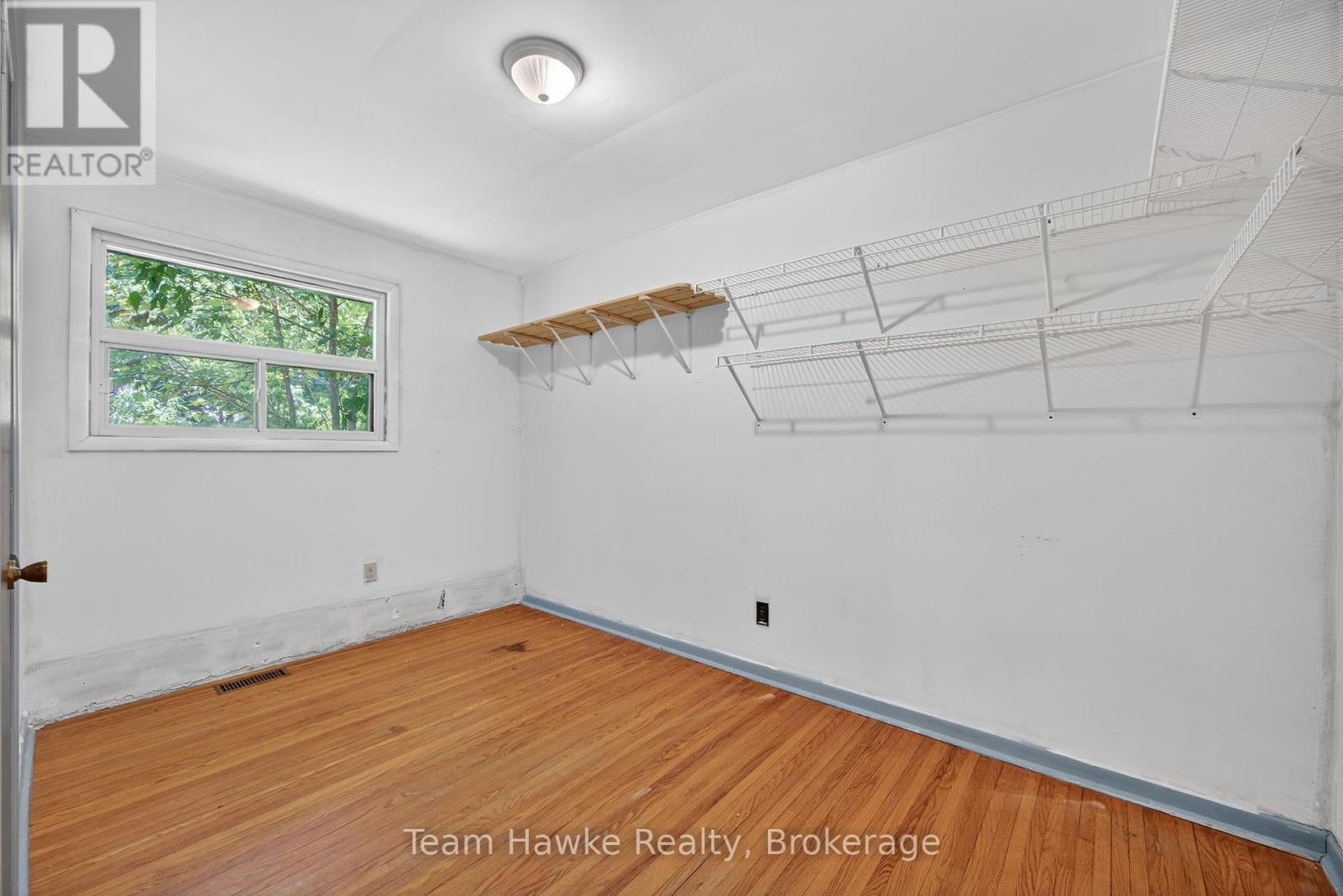 Photo 24 of 303 Scott Street, Midland ON
