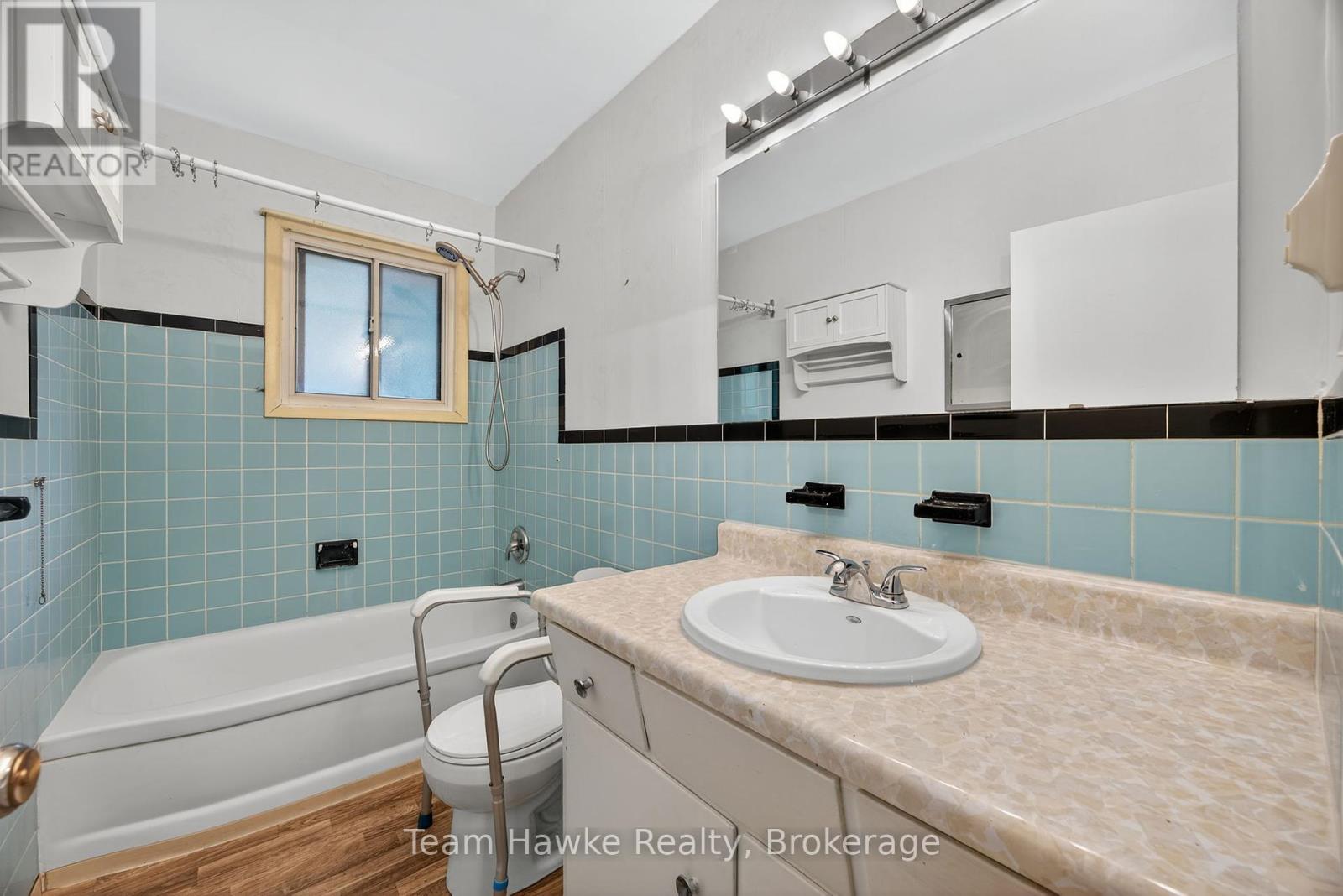 Photo 28 of 303 Scott Street, Midland ON