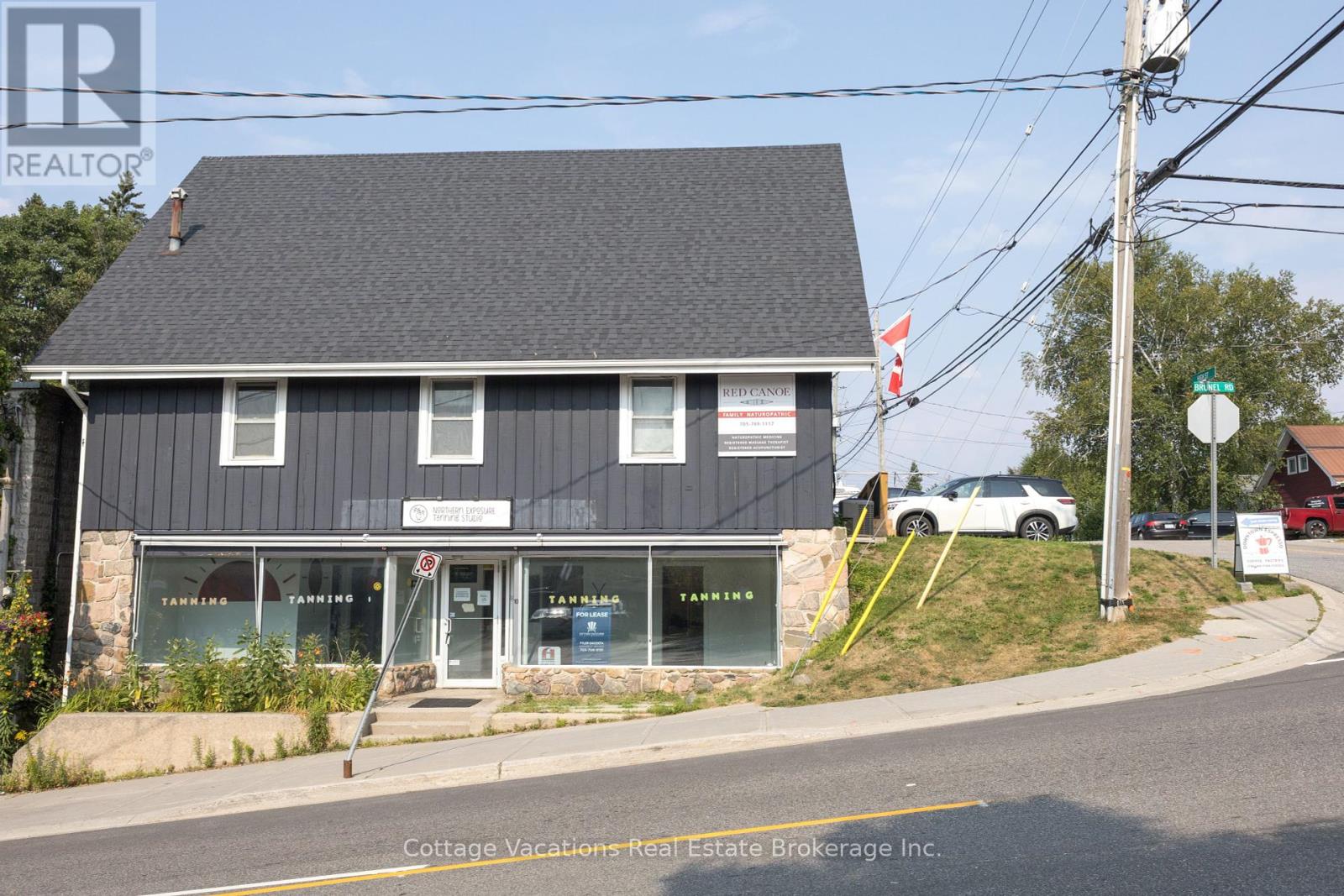 Photo 45 of 10 Brunel Road, Huntsville ON