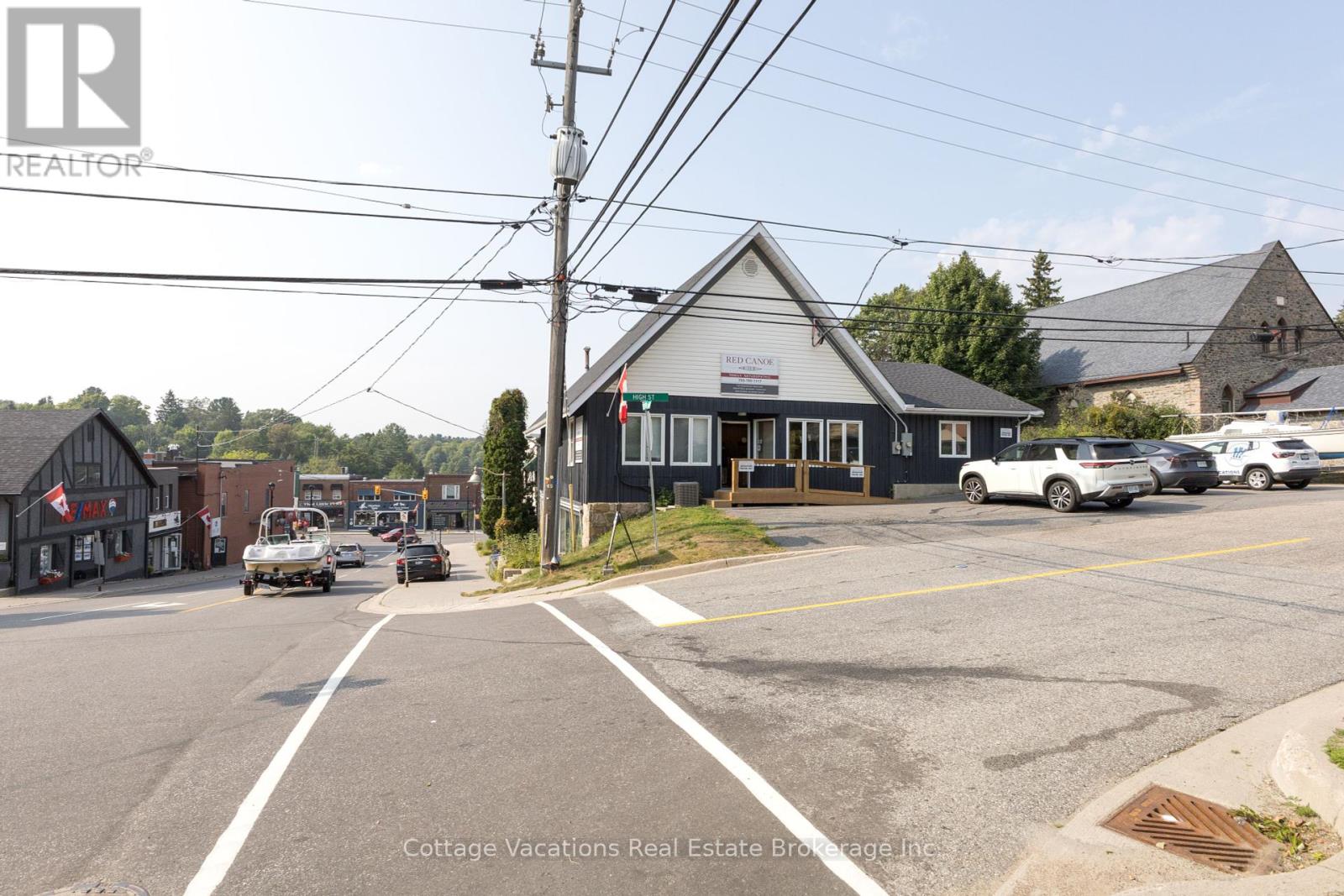 Photo 44 of 10 Brunel Road, Huntsville ON
