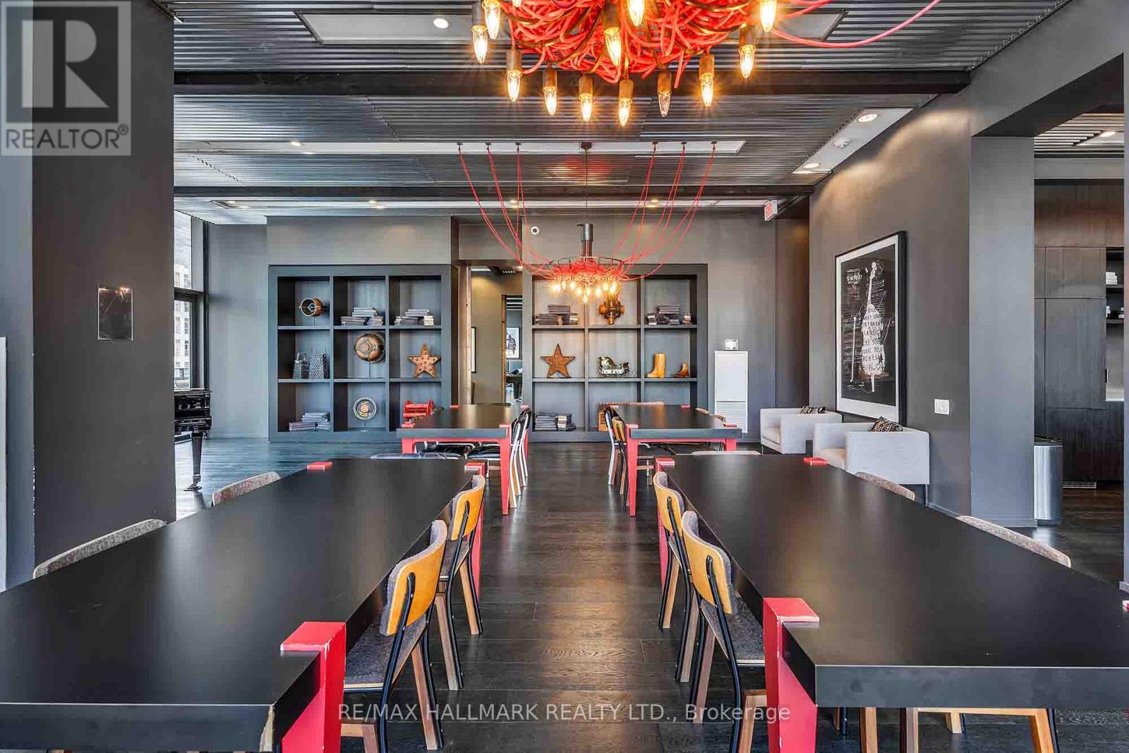 Photo 38 of 2611 5 St Joseph Street, Toronto ON