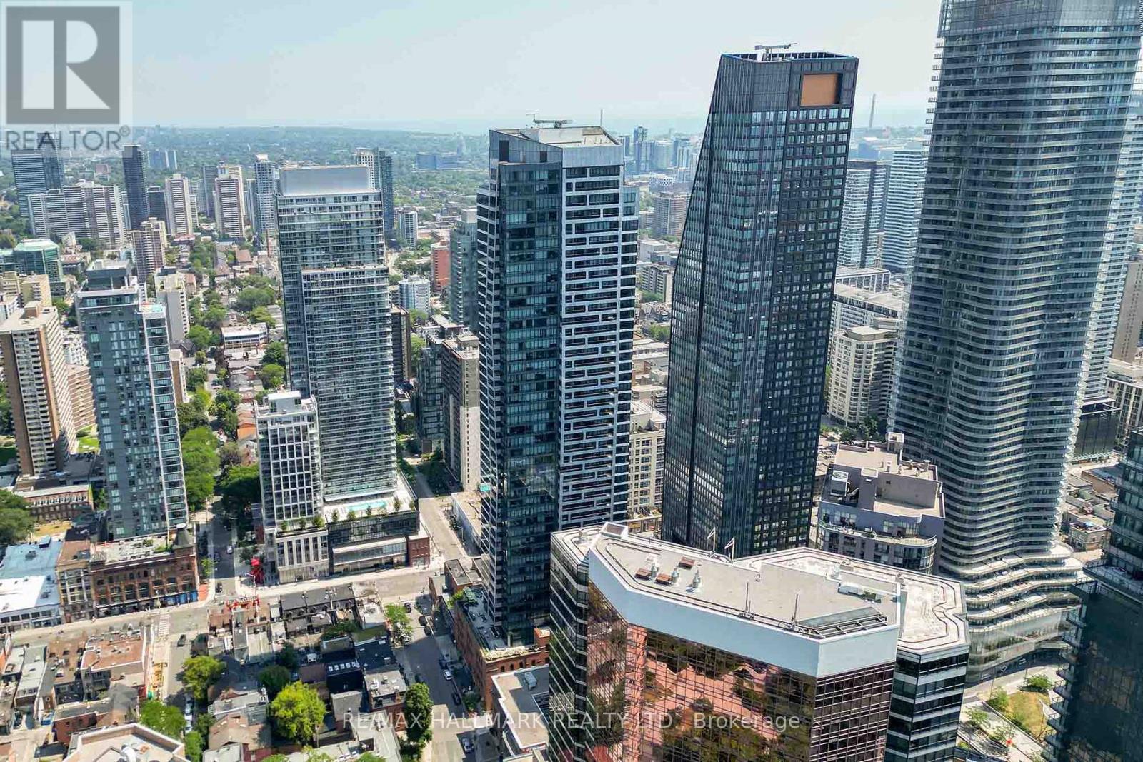 Photo 5 of 2611 5 St Joseph Street, Toronto ON