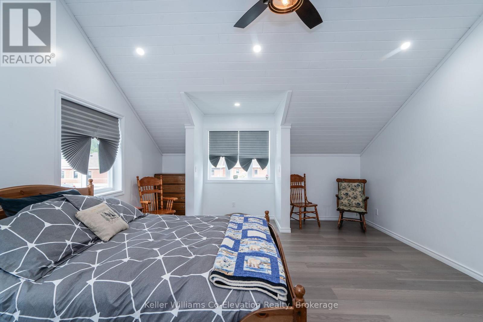 Photo 11 of 13 Toronto Avenue, South River ON