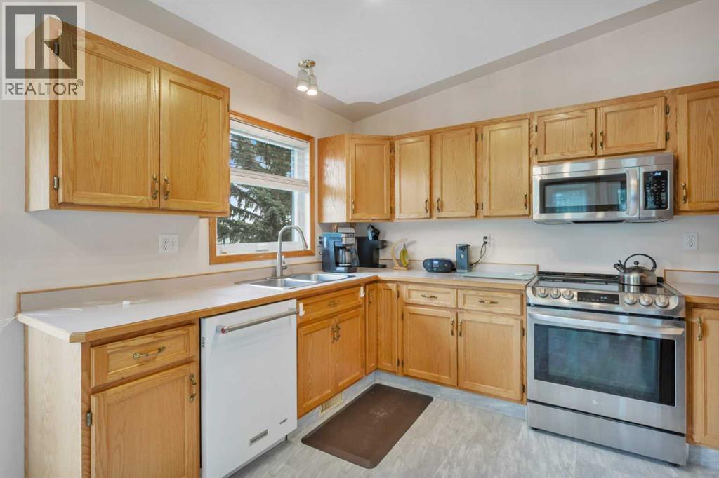 21 Dunn Close, Red Deer