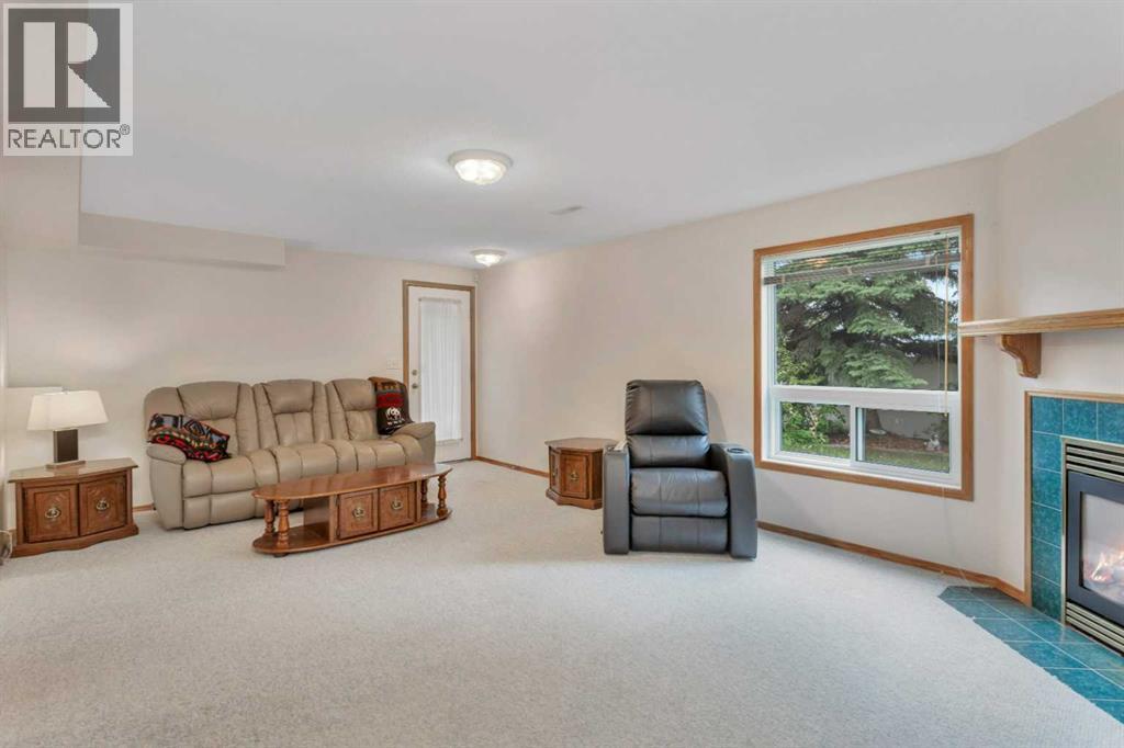 21 Dunn Close, Red Deer