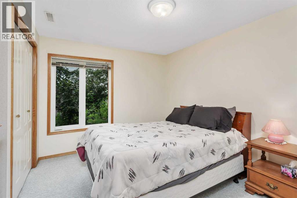 21 Dunn Close, Red Deer
