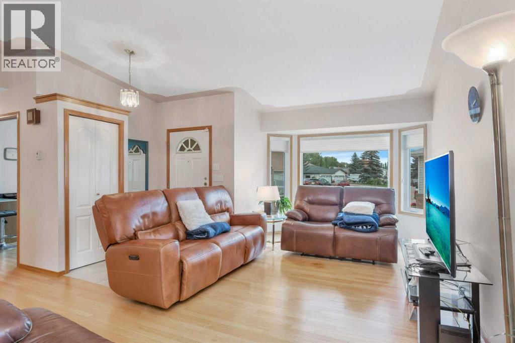 21 Dunn Close, Red Deer