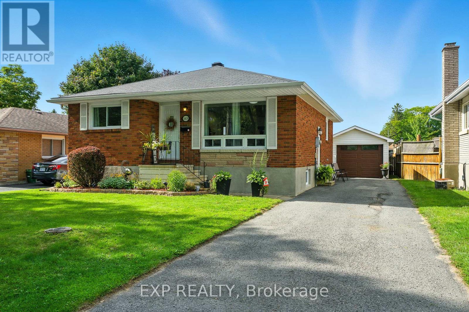 Photo 2 of 1419 Second Street W, Cornwall ON