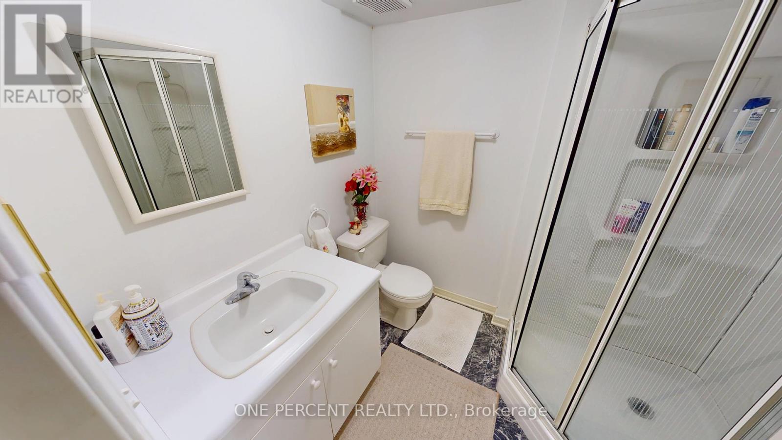 Photo 25 of 1 Dunbar Crescent, St Catharines ON