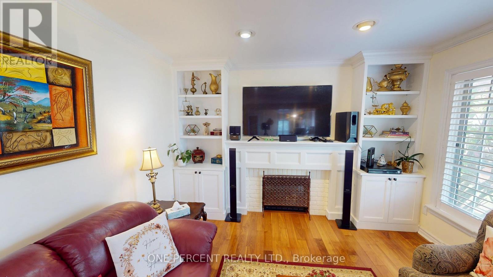 Photo 8 of 1 Dunbar Crescent, St Catharines ON