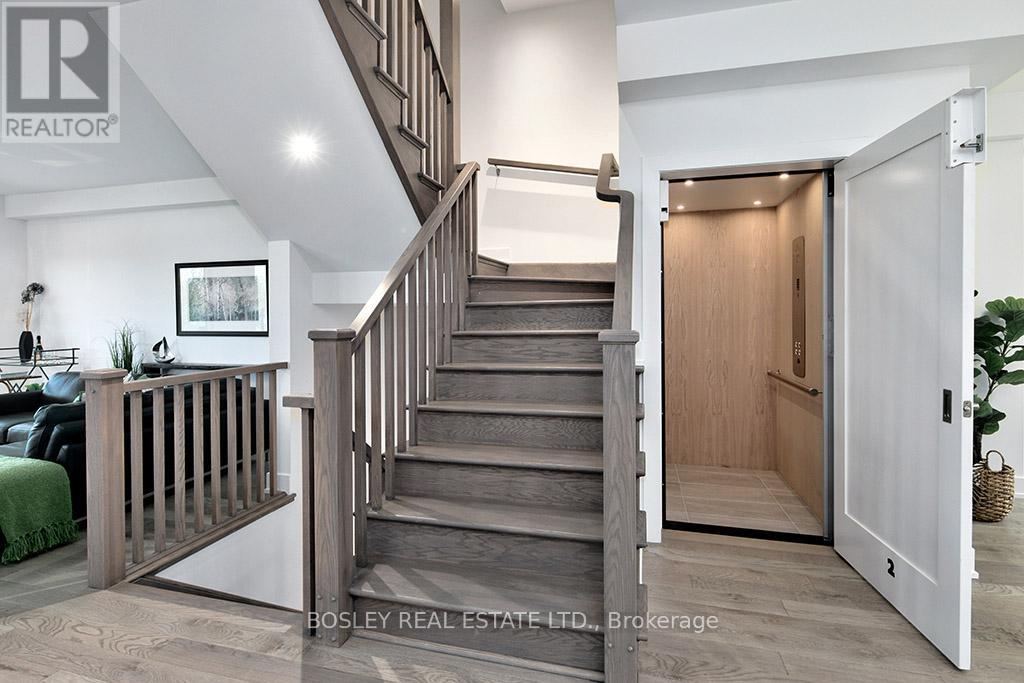 Photo 17 of 24 117 Sladden Court, Blue Mountains ON