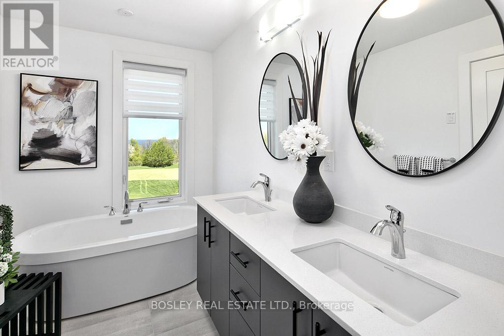 Photo 22 of 24 117 Sladden Court, Blue Mountains ON