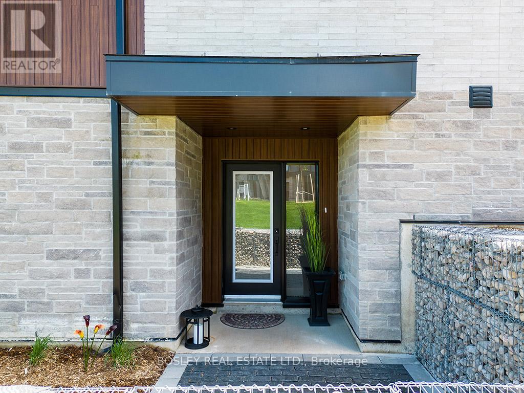 Photo 4 of 24 117 Sladden Court, Blue Mountains ON