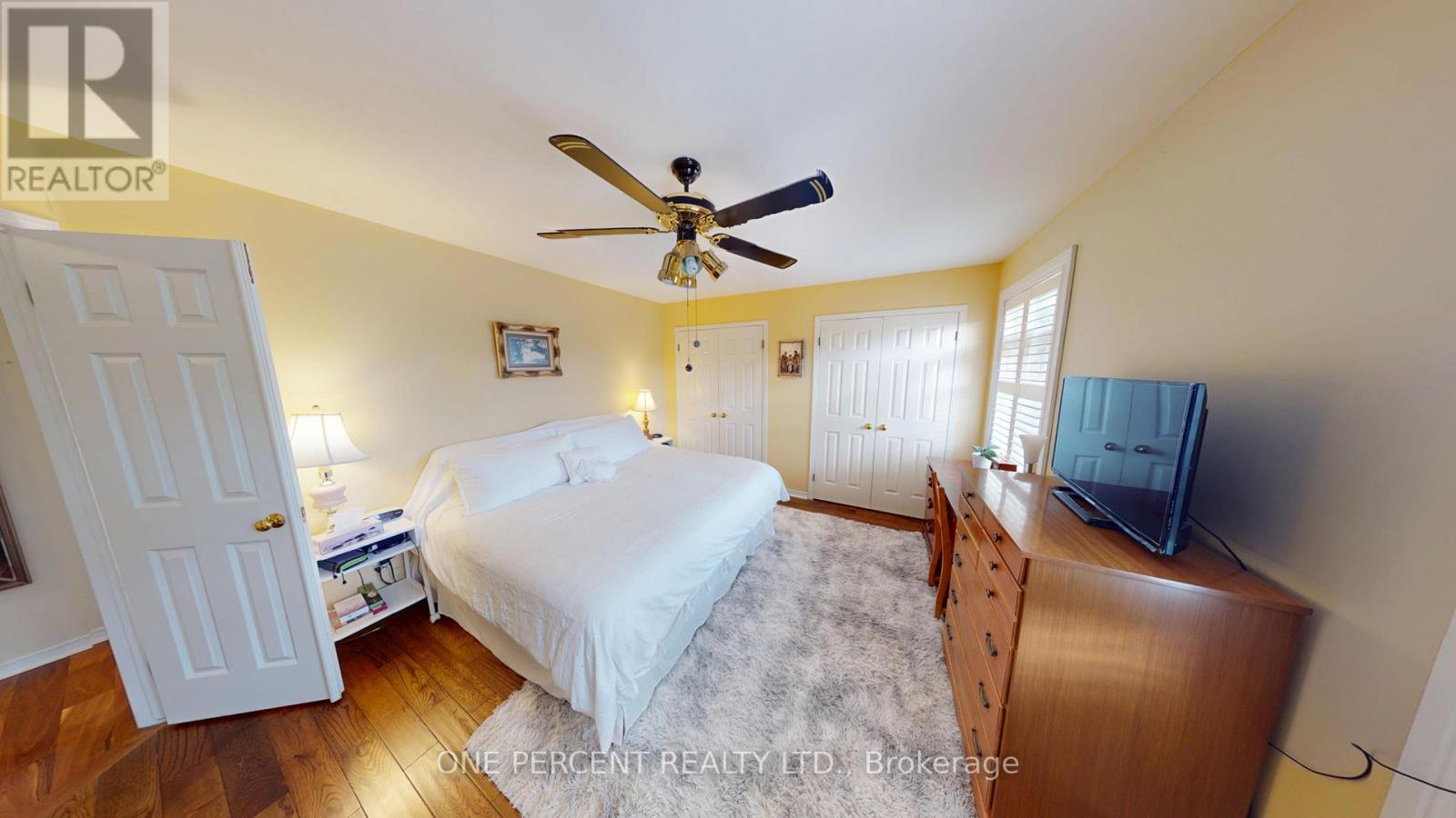 Photo 15 of 1 Dunbar Crescent, St Catharines ON