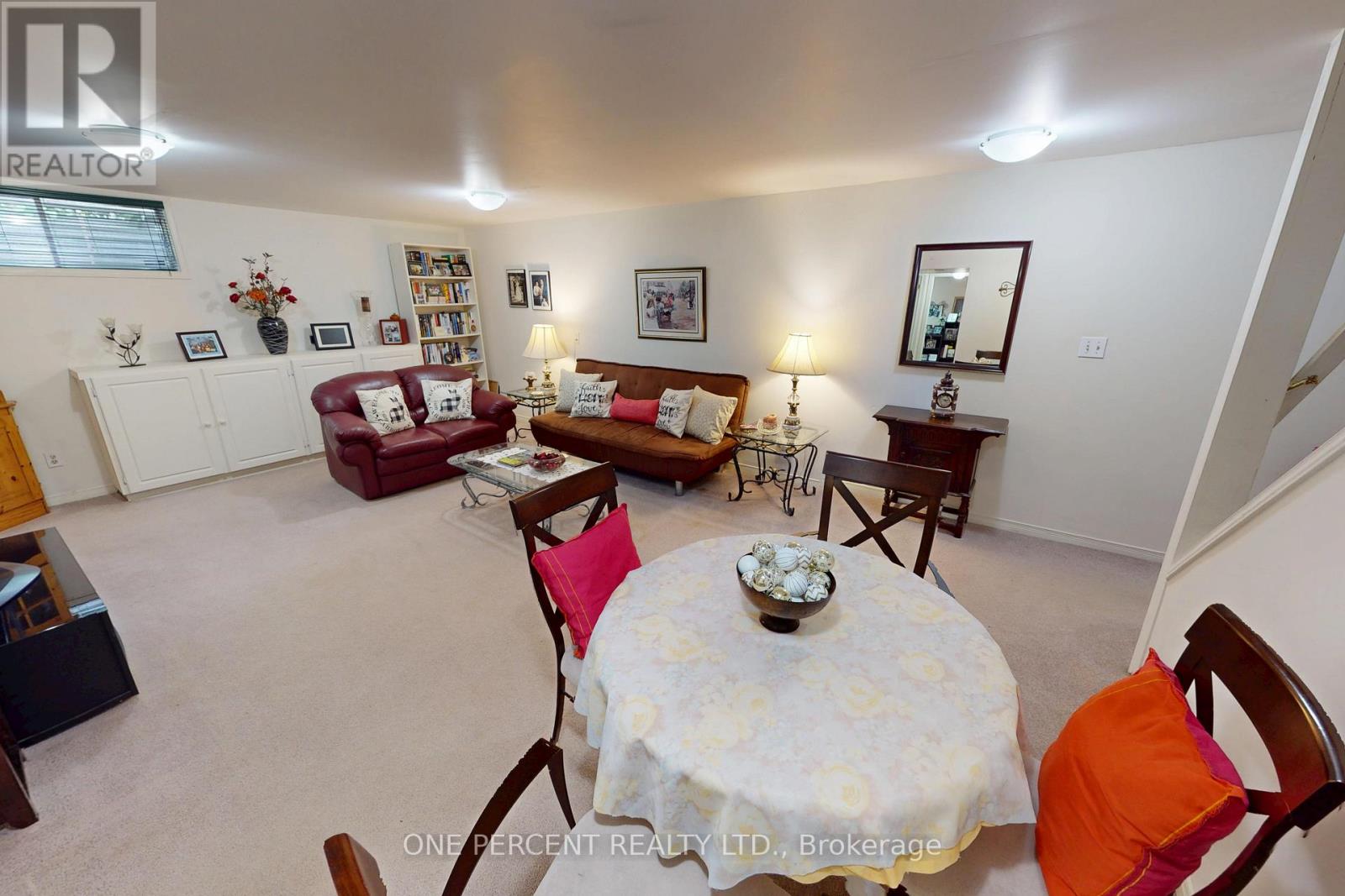Photo 22 of 1 Dunbar Crescent, St Catharines ON