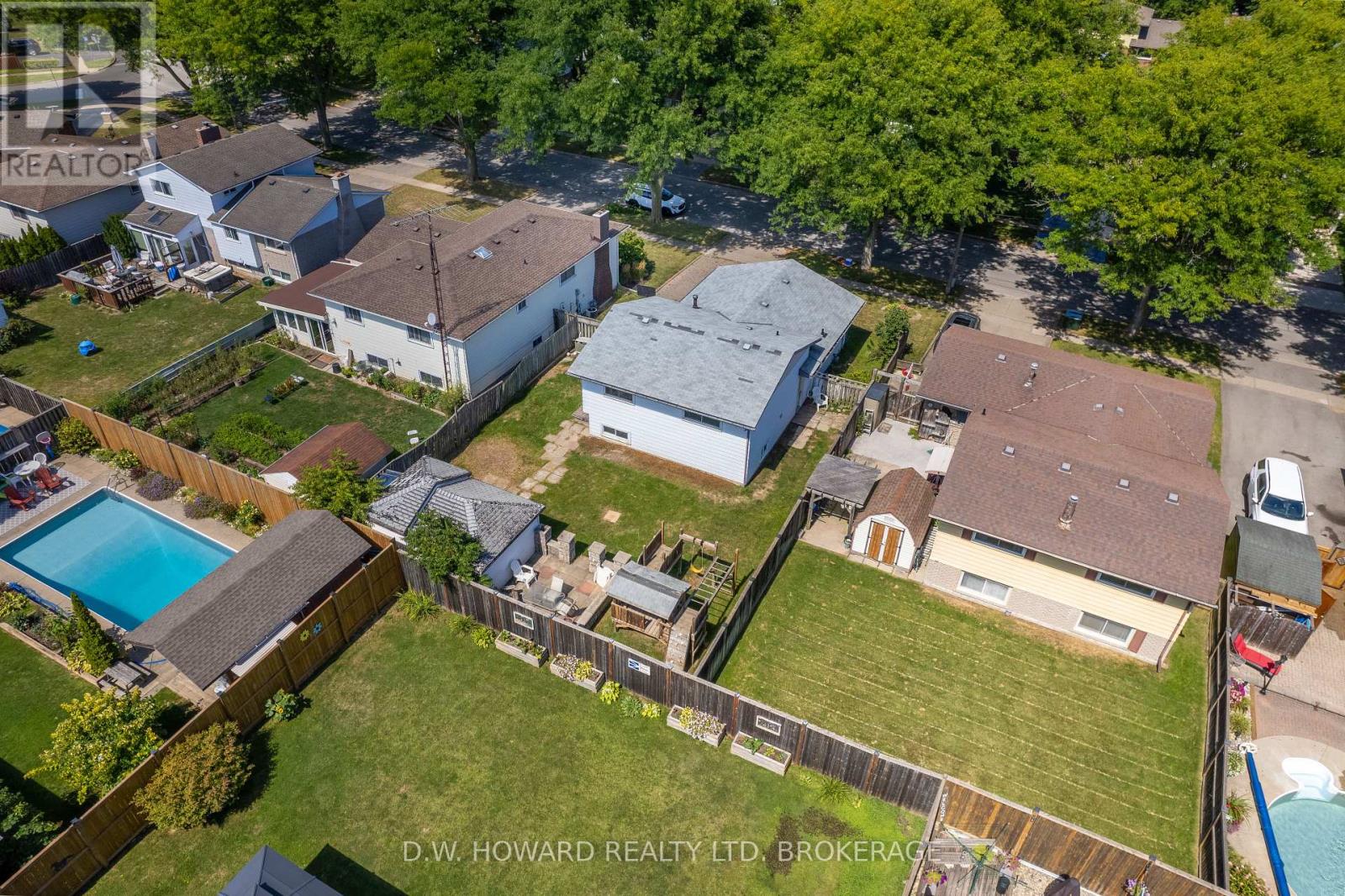 Photo 35 of 7116 Harriman Street, Niagara Falls ON