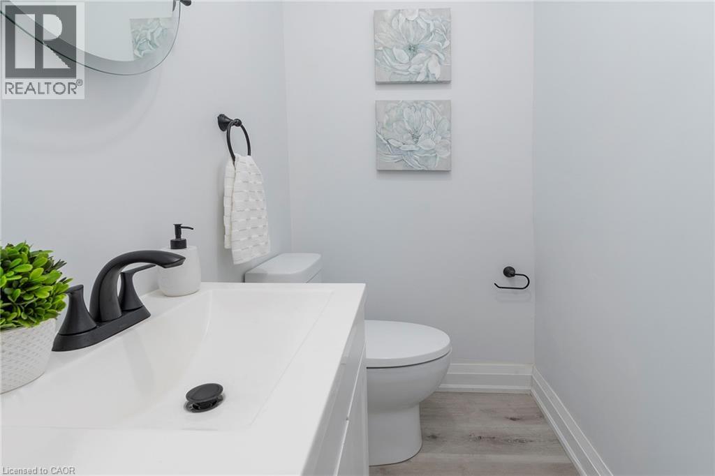 Photo 14 of 27 Harvey Street, Hamilton ON