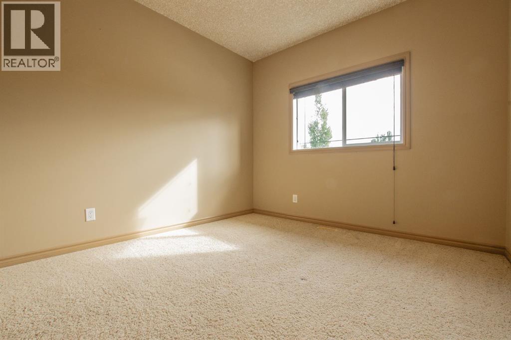 Photo 15 of 6302 87 A Street, Grande Prairie AB