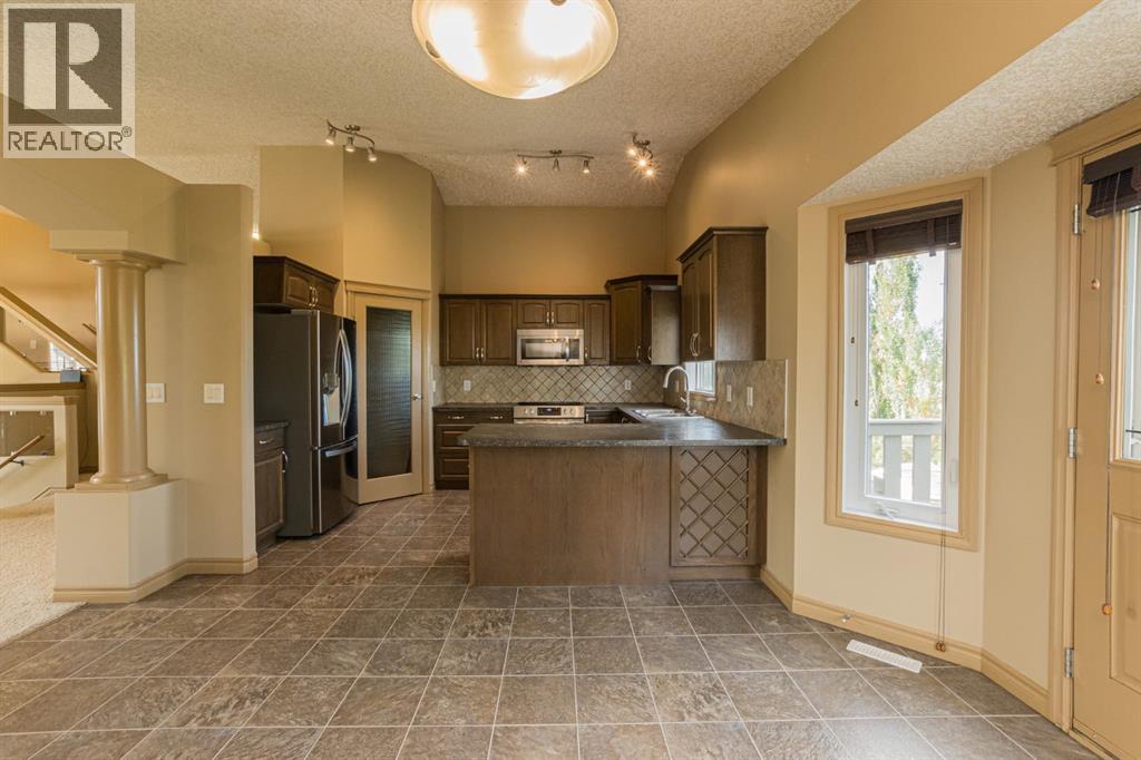 Photo 6 of 6302 87 A Street, Grande Prairie AB