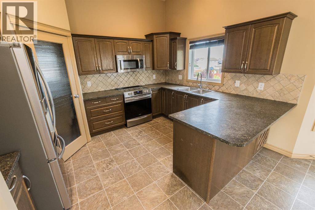 Photo 9 of 6302 87 A Street, Grande Prairie AB