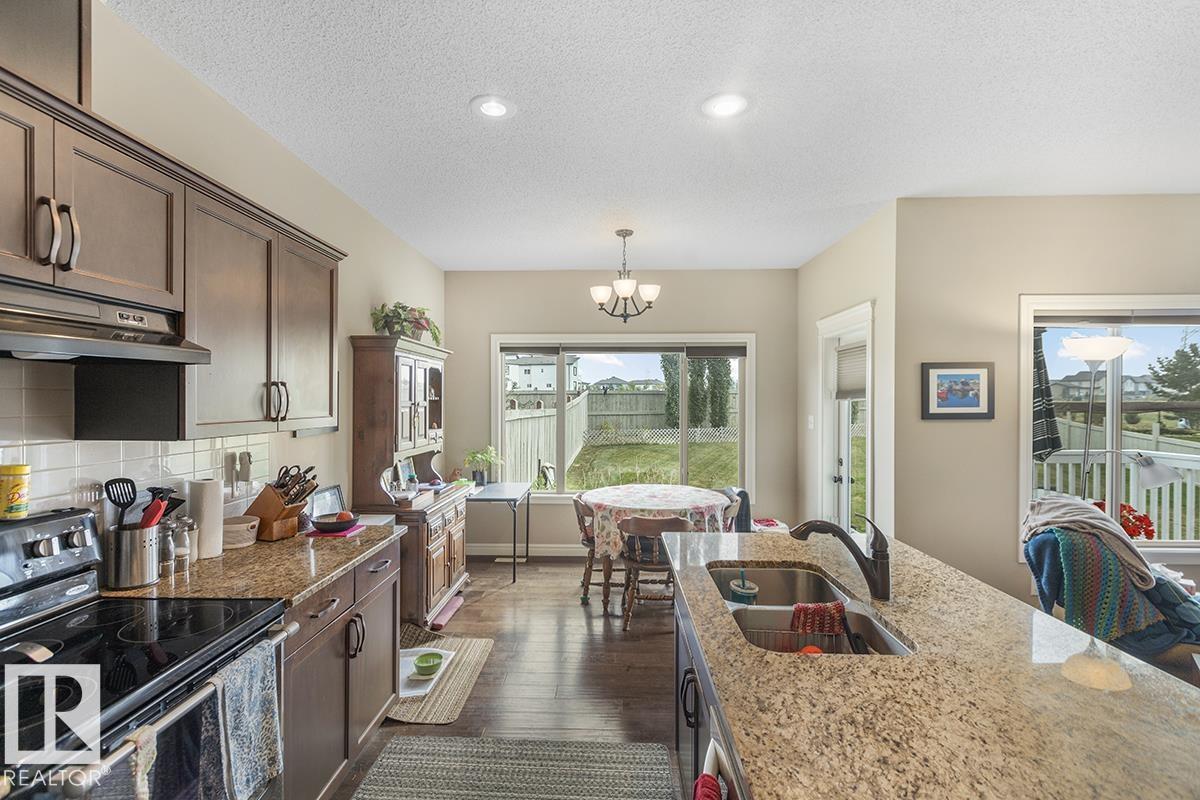 Photo 6 of 2807 16 Av Nw, Edmonton AB