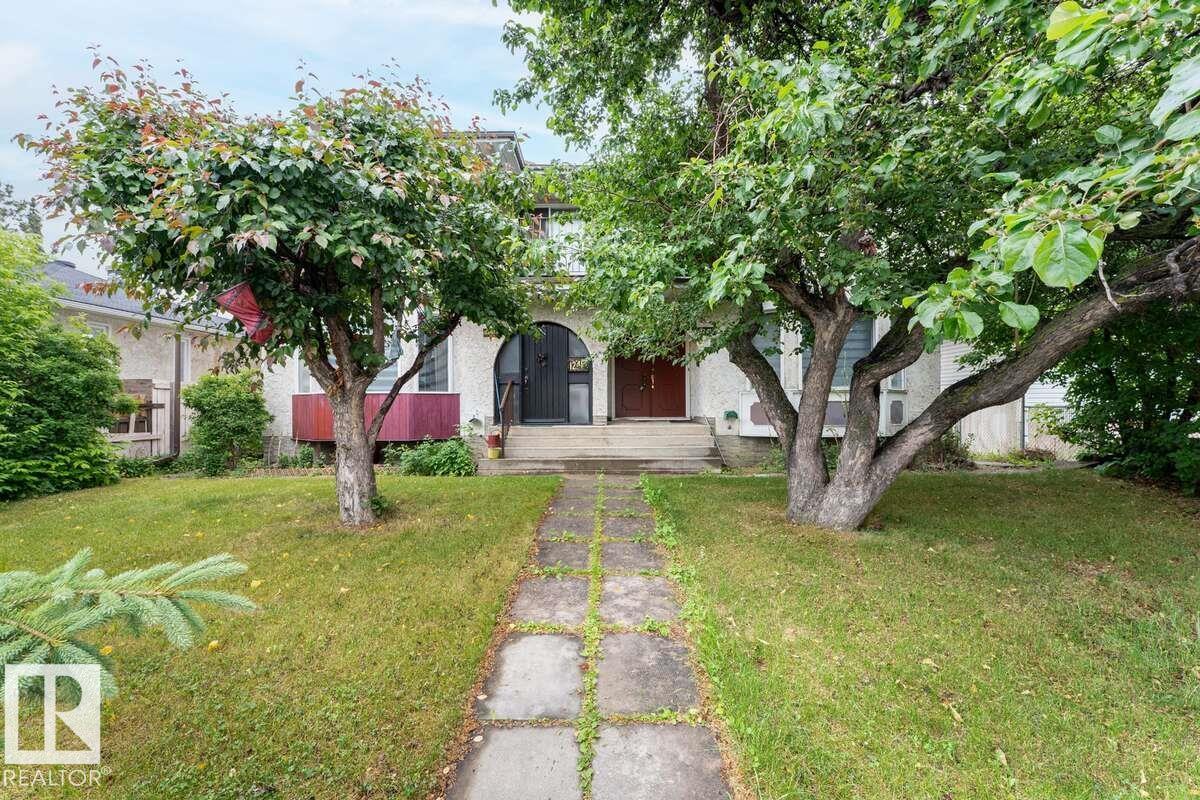 Photo 1 of 12411 94 St Nw, Edmonton AB