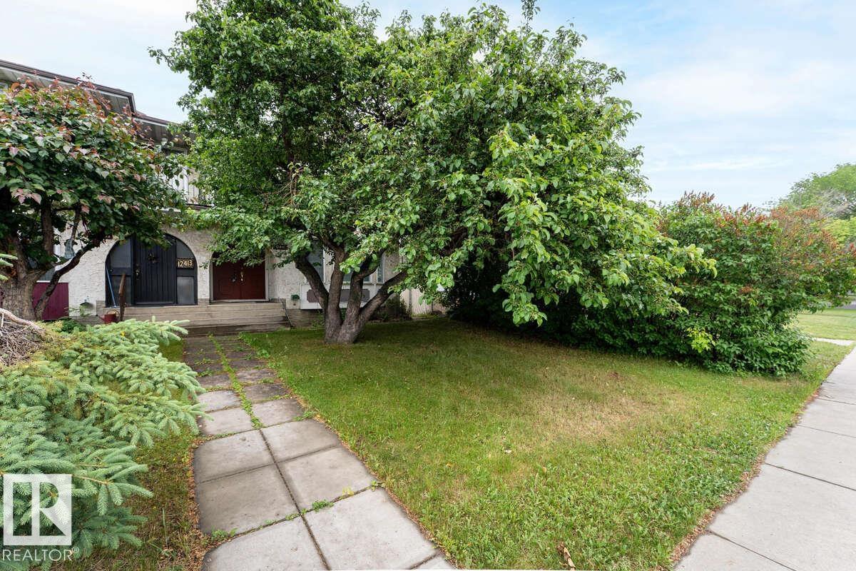 Photo 2 of 12411 94 St Nw, Edmonton AB