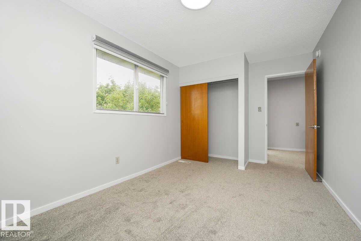 Photo 37 of 12411 94 St Nw, Edmonton AB