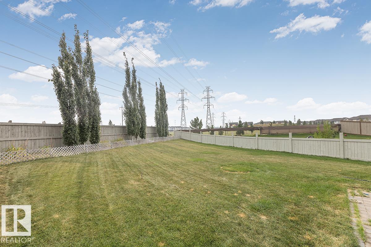 Photo 38 of 2807 16 Av Nw, Edmonton AB