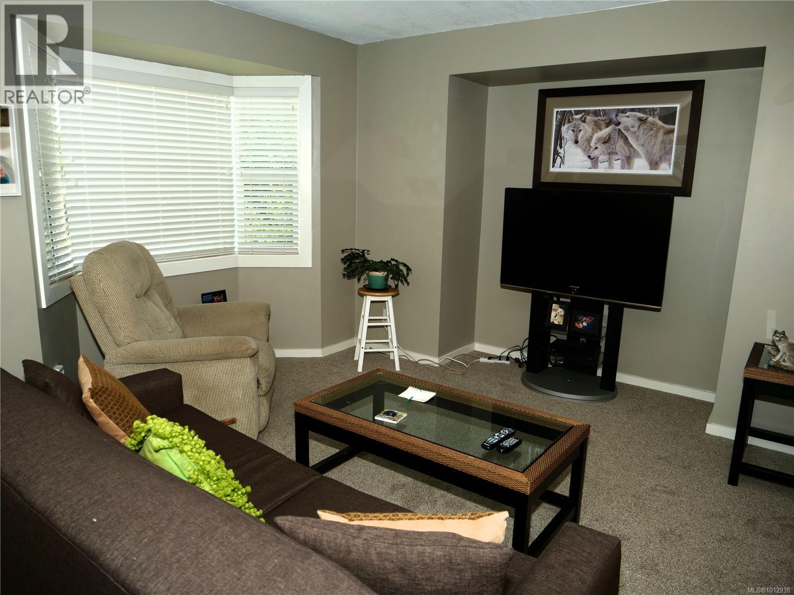 Photo 12 of 481 Lambert Ave, Nanaimo BC