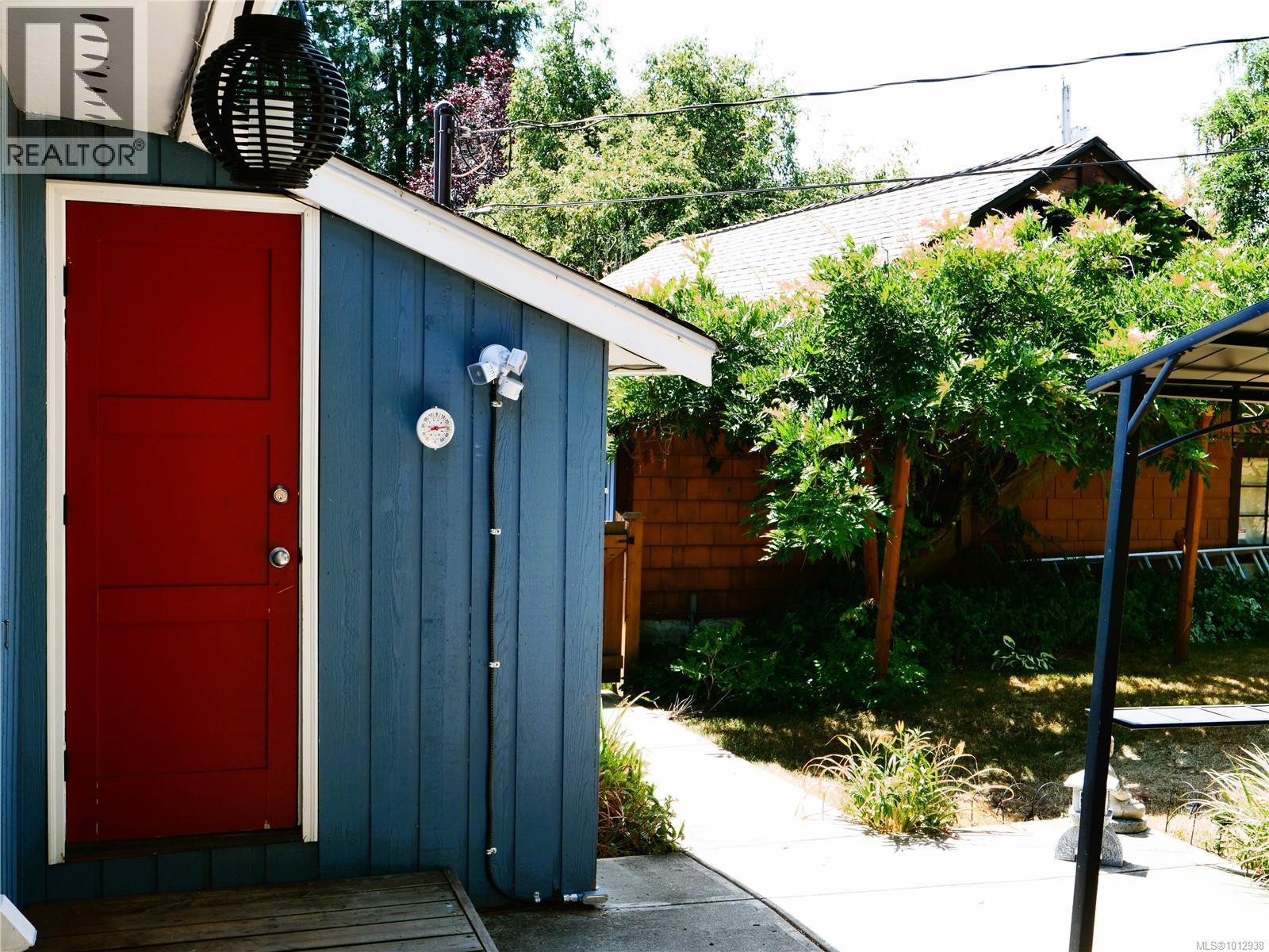 Photo 23 of 481 Lambert Ave, Nanaimo BC