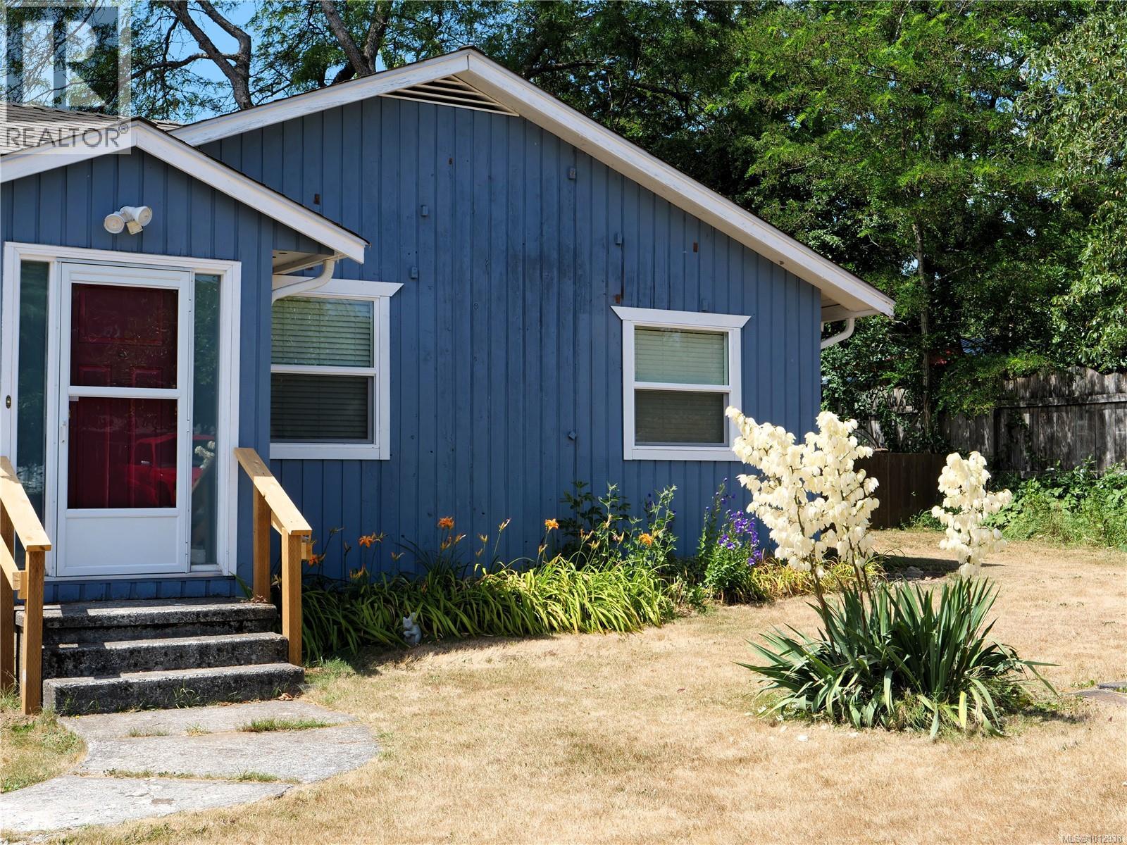 Photo 3 of 481 Lambert Ave, Nanaimo BC