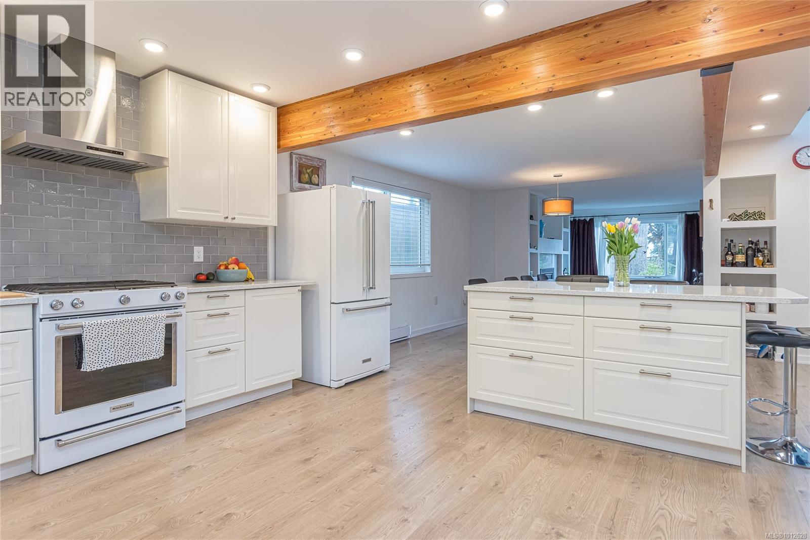 Photo 7 of 4835 Black Bear Ridge, Nanaimo BC