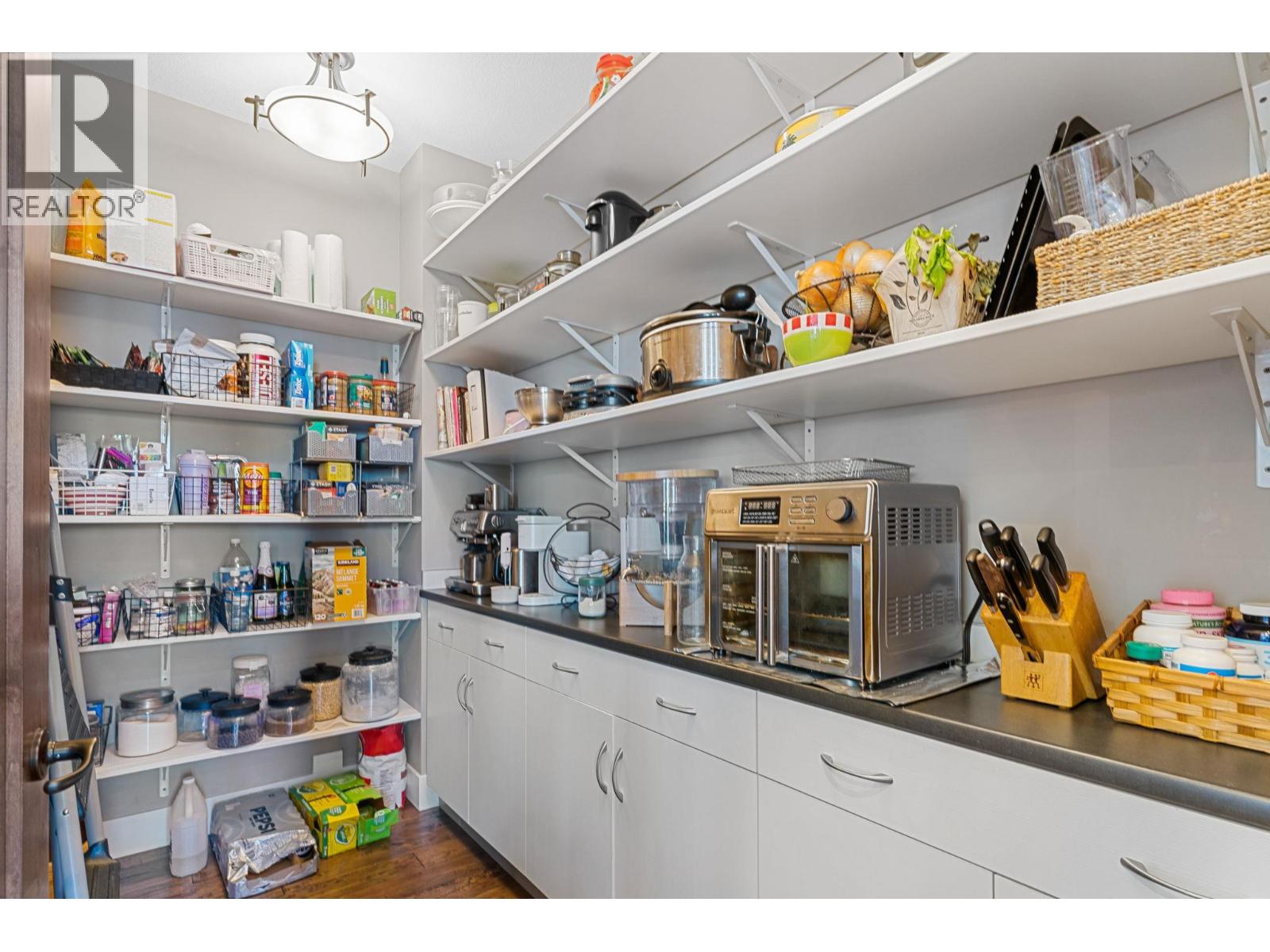  5444 South Perimeter Way, Kelowna