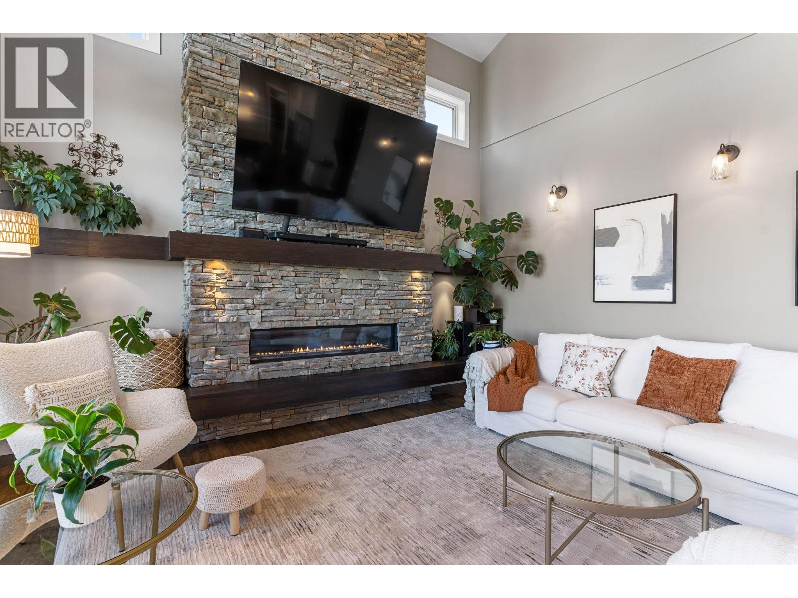  5444 South Perimeter Way, Kelowna