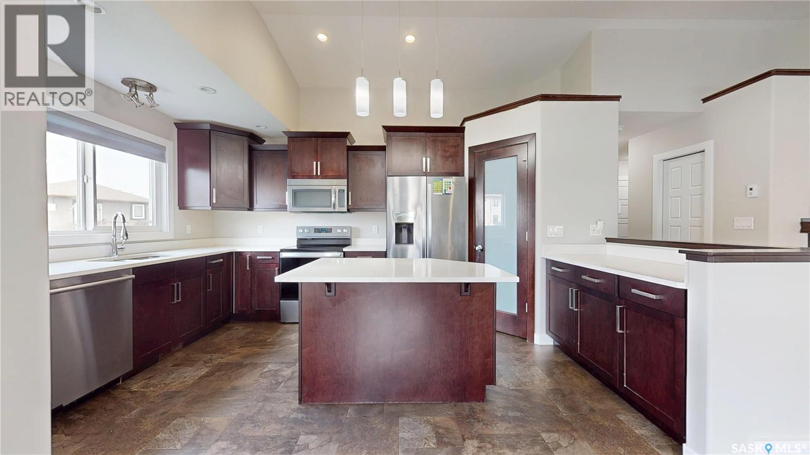 Photo 11 of 5614 Beacon Place, Regina SK